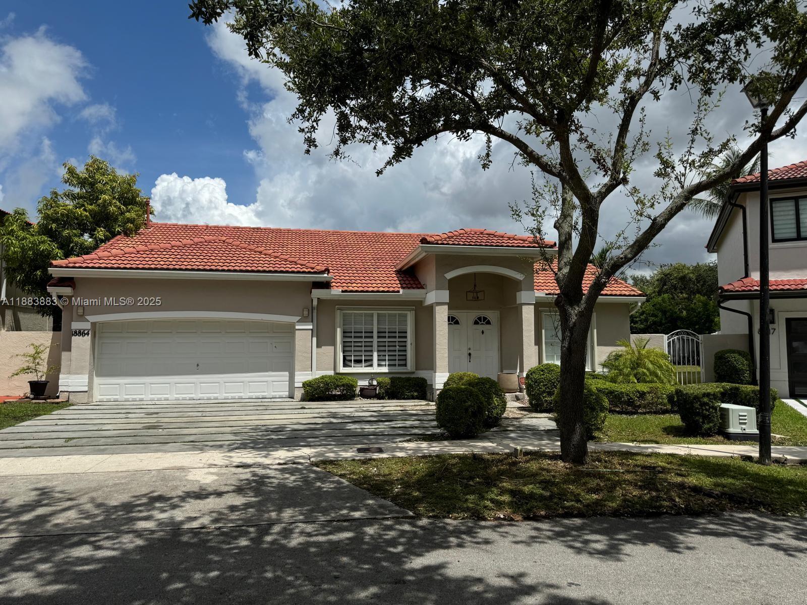 LAKES ON THE GREEN GLYNN - Residential Lease