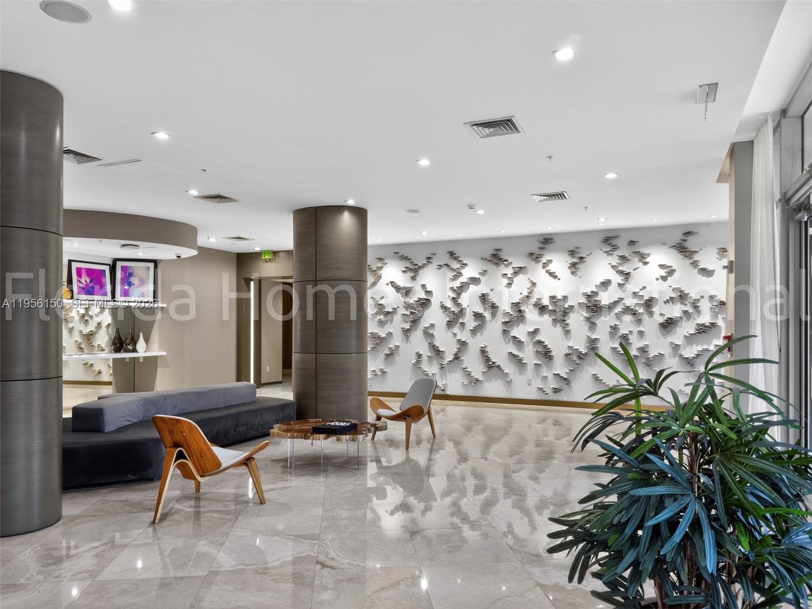 HARBOUR HOUSE - Residential