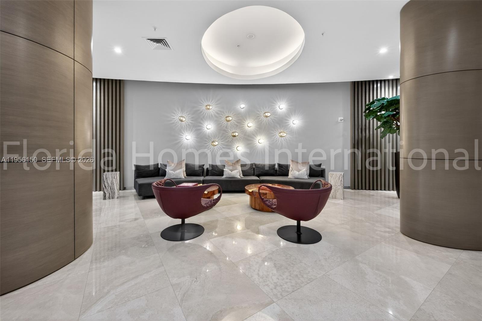 HARBOUR HOUSE - Residential