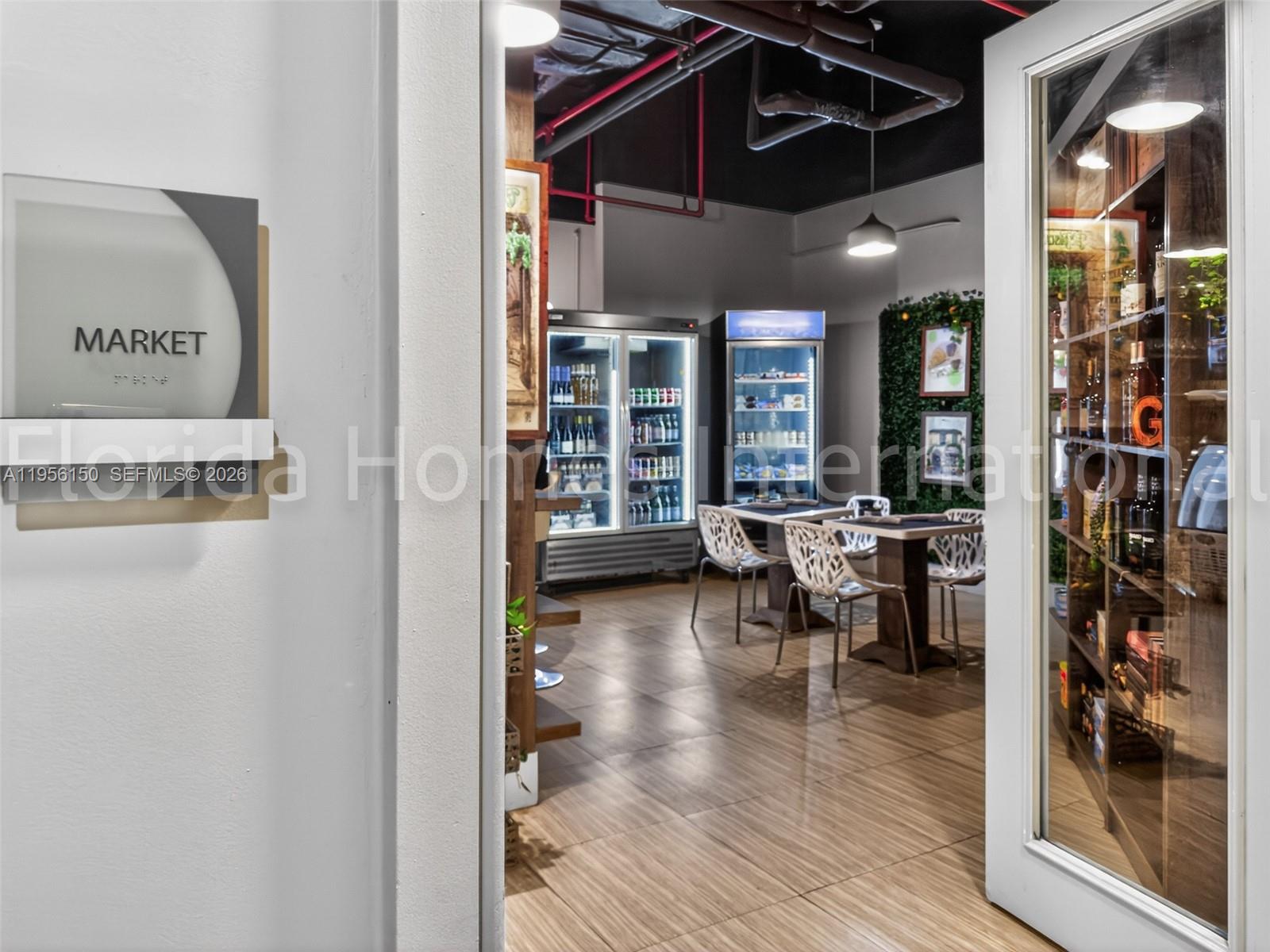 HARBOUR HOUSE - Residential