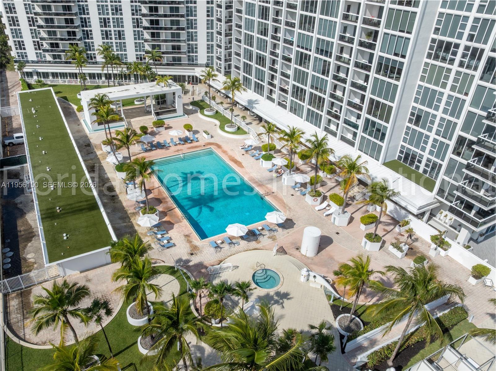 HARBOUR HOUSE - Residential