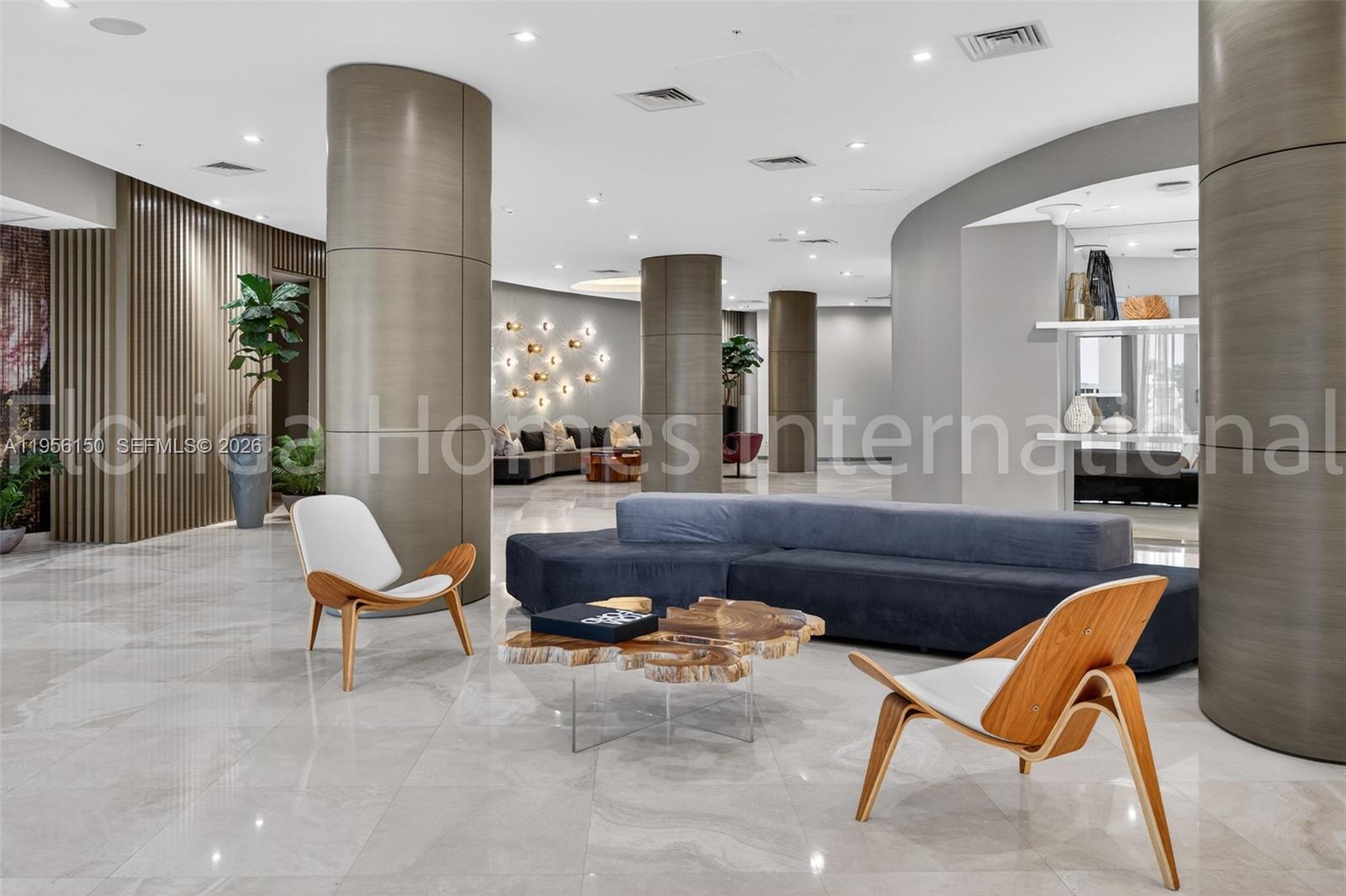 HARBOUR HOUSE - Residential