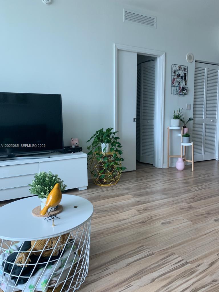 951 Brickell Ave 1503