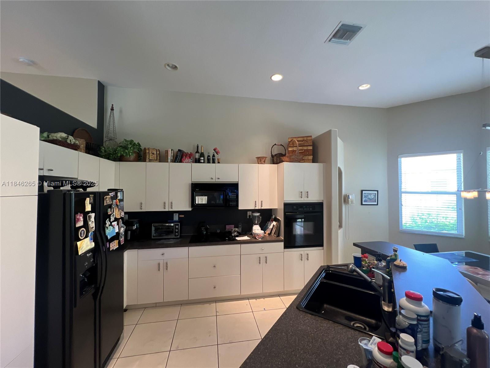 VIZCAYA 4 - Residential