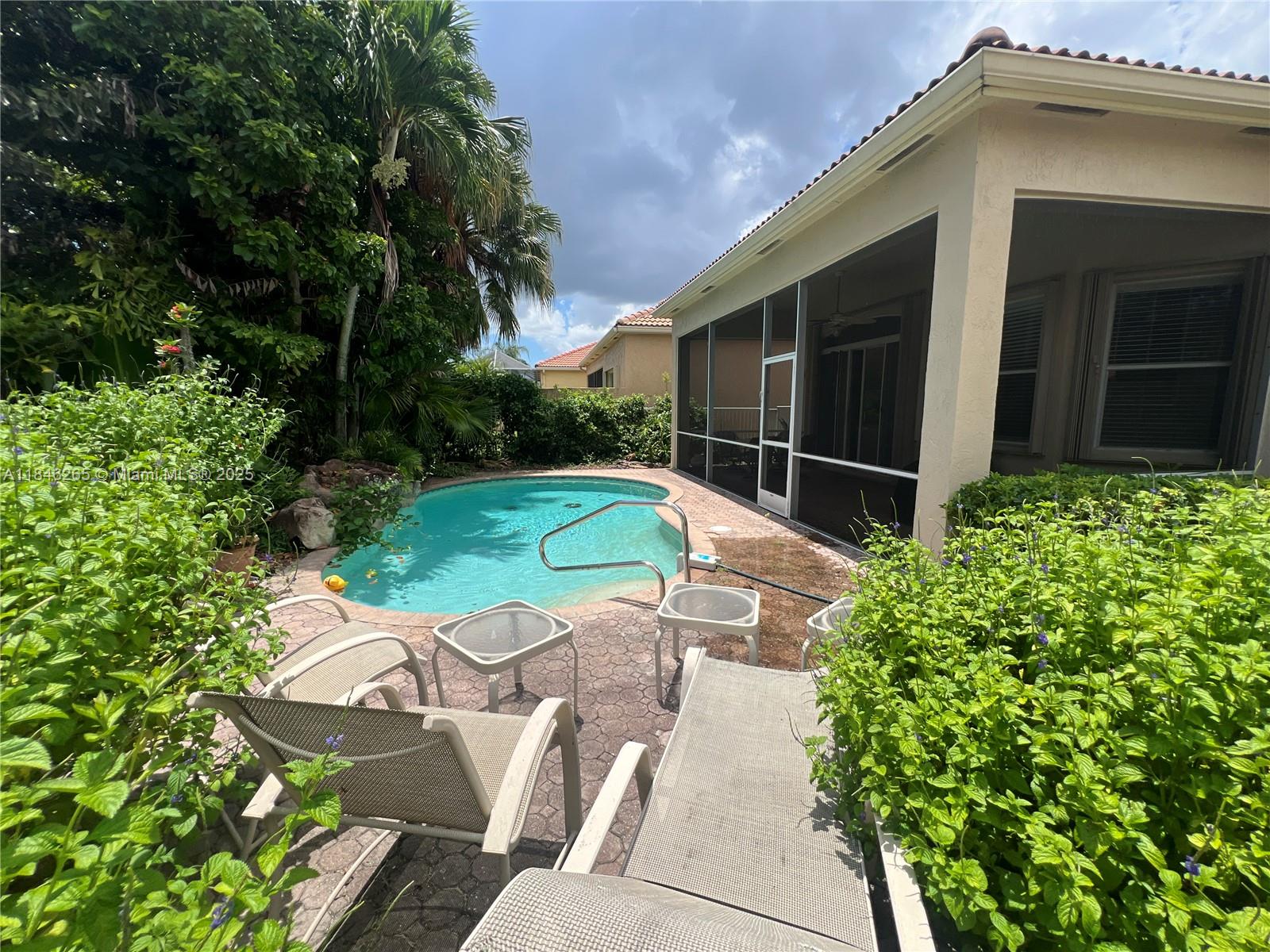 VIZCAYA 4 - Residential