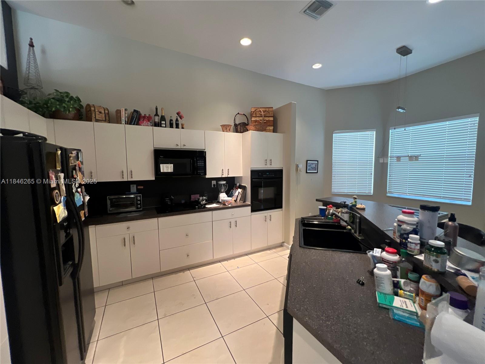 VIZCAYA 4 - Residential