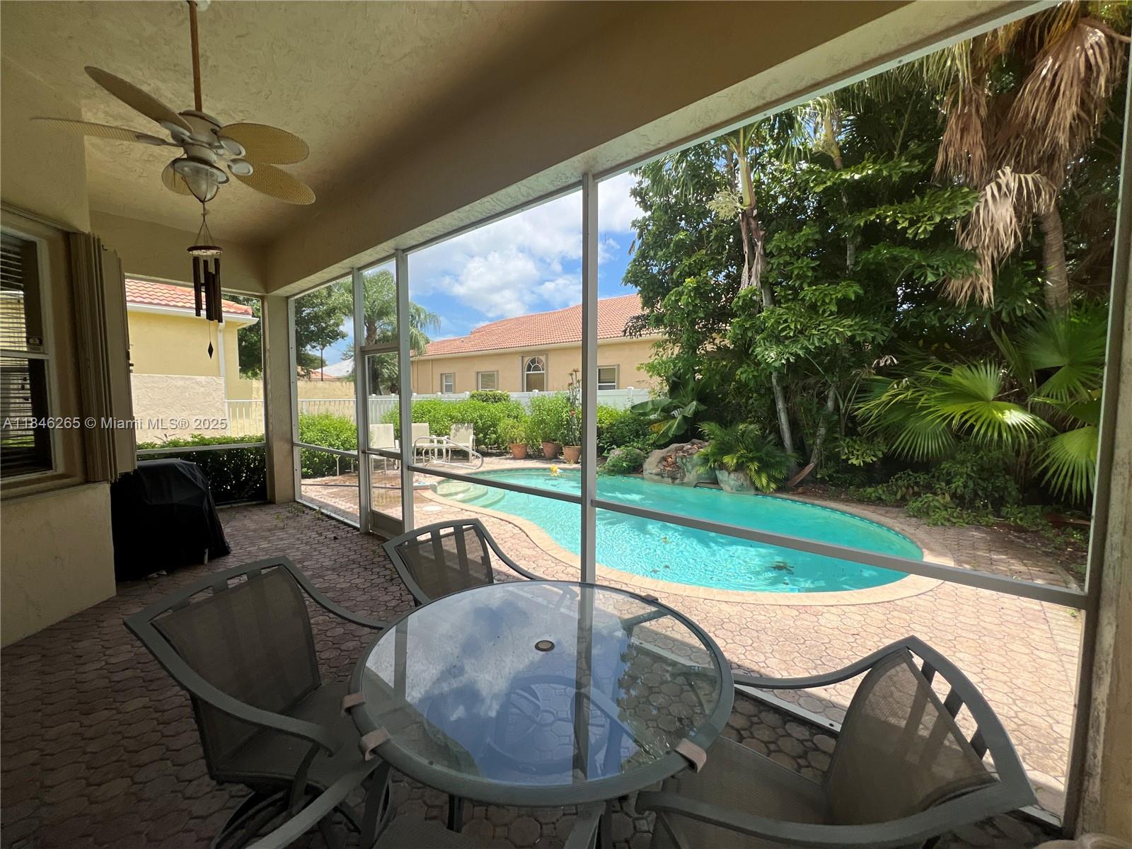 VIZCAYA 4 - Residential