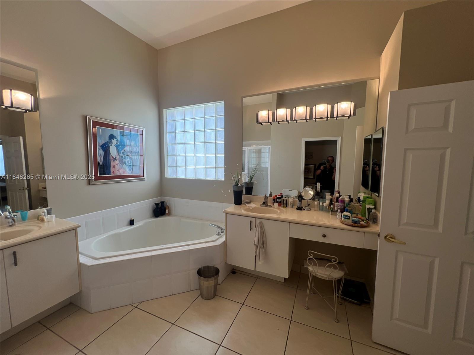 VIZCAYA 4 - Residential