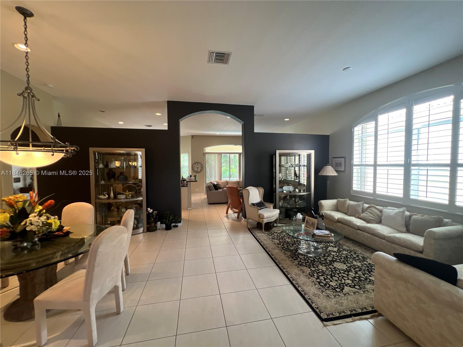 VIZCAYA 4 - Residential