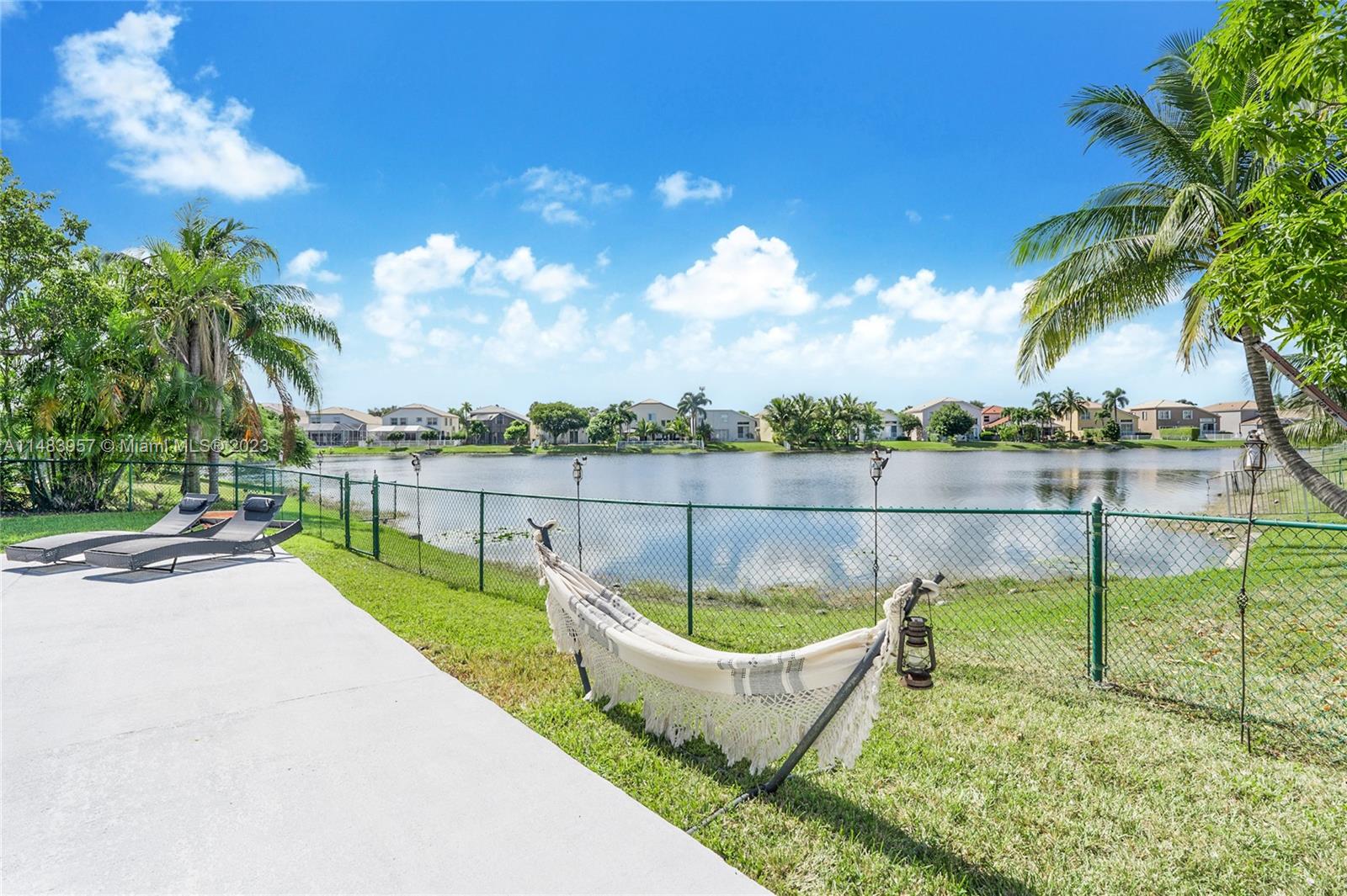 TOWNGATE - Residential