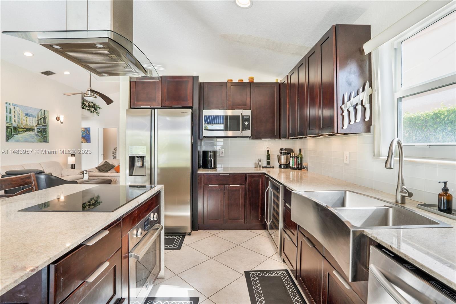 TOWNGATE - Residential