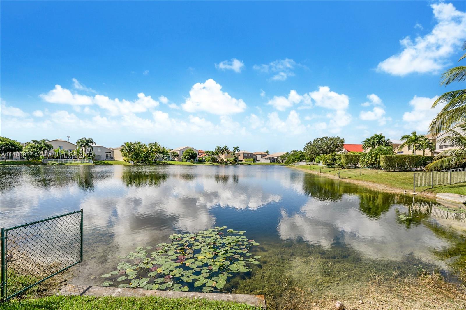 TOWNGATE - Residential