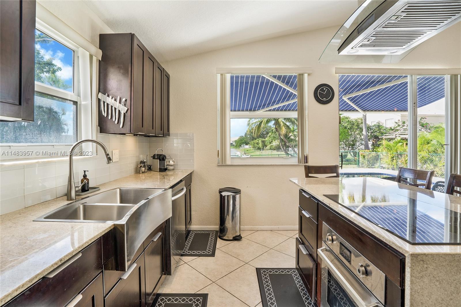 TOWNGATE - Residential