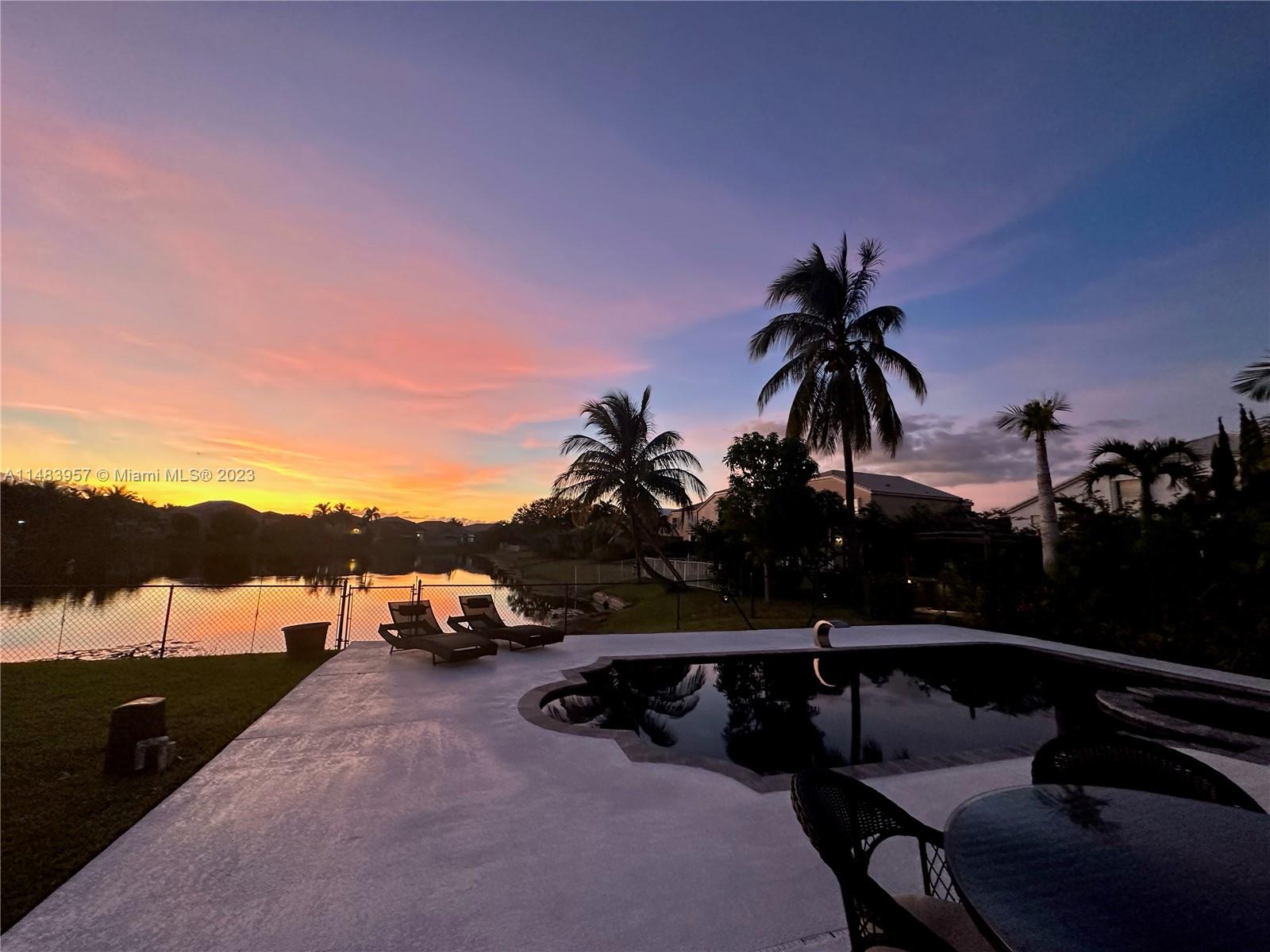 TOWNGATE - Residential