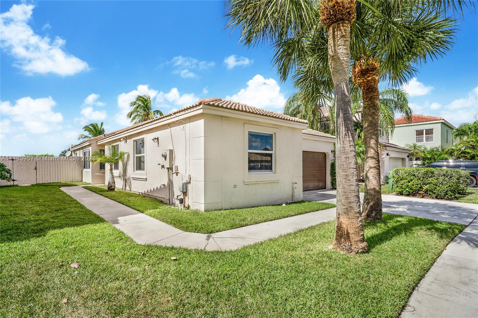 TOWNGATE - Residential