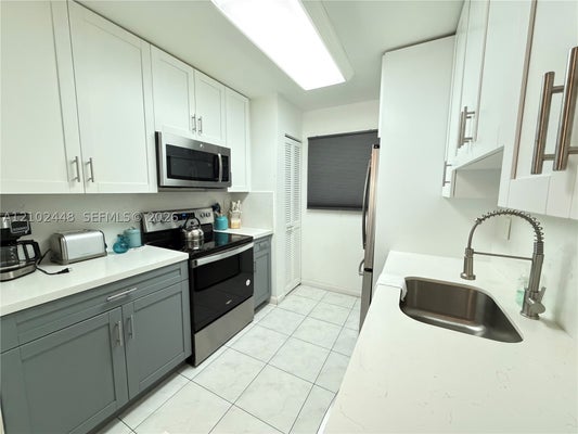 201 178TH DR APT 223, SUNNY ISLES BEACH, FL 33160 - Image dd5c65cb107f3f97e1e2465e452689bc/2374497581