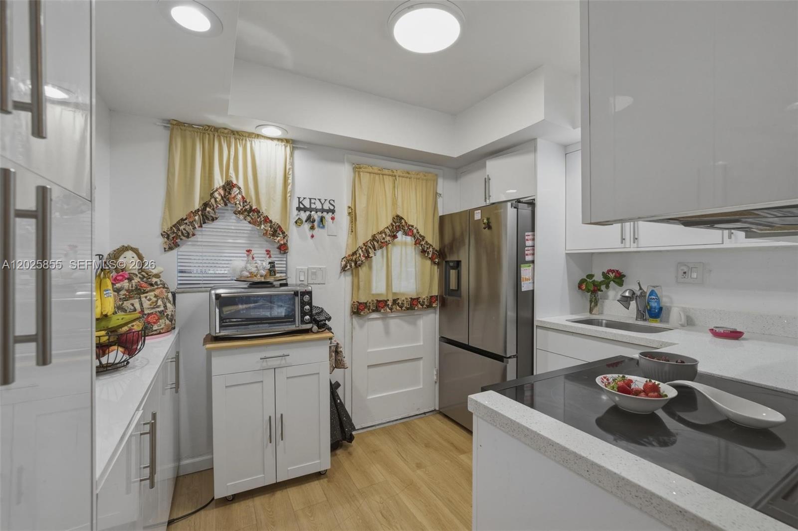 POINT EAST SEC II CONDO - Residential