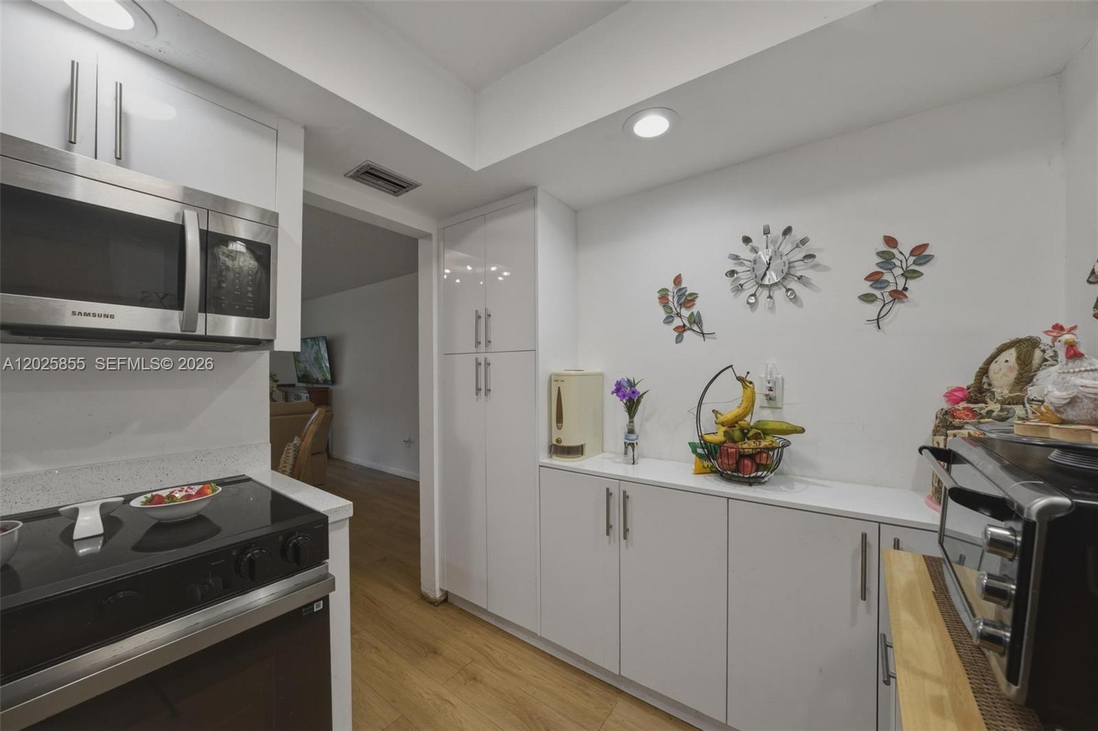 POINT EAST SEC II CONDO - Residential