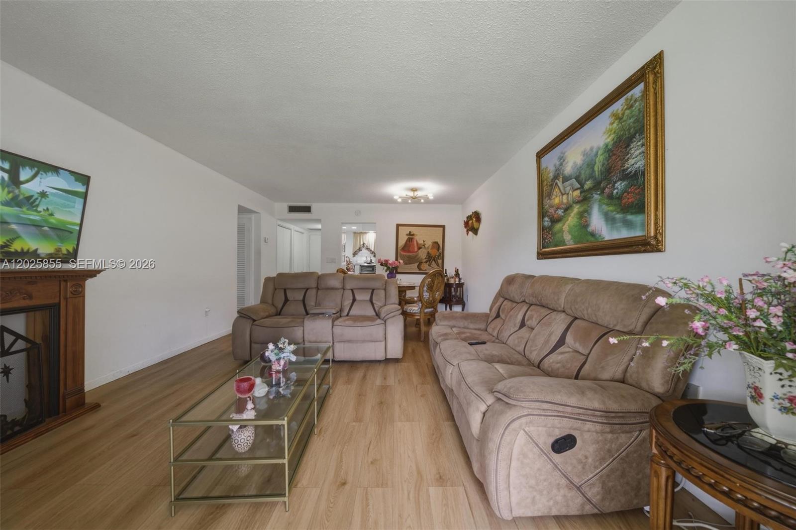POINT EAST SEC II CONDO - Residential