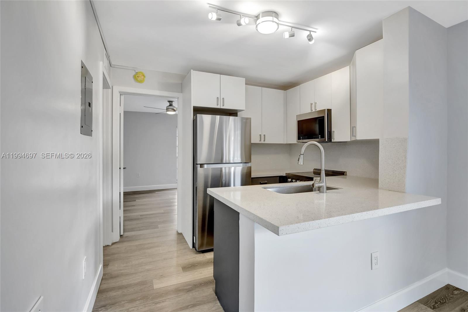 CYPRESS VILLAGE CONDO - Residential Lease