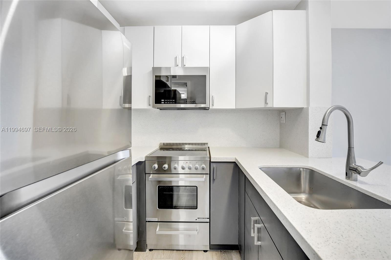 CYPRESS VILLAGE CONDO - Residential Lease