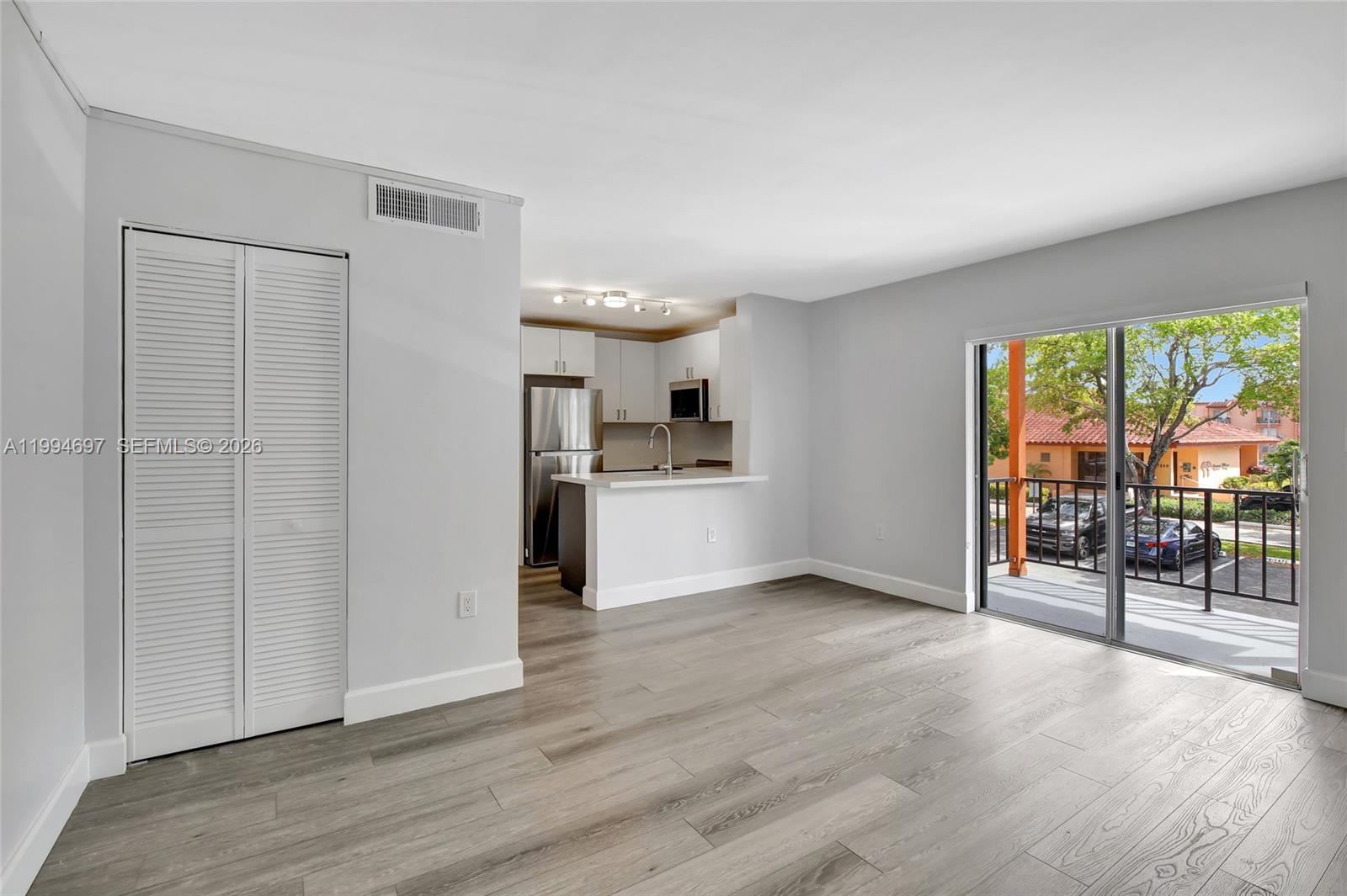 CYPRESS VILLAGE CONDO - Residential Lease