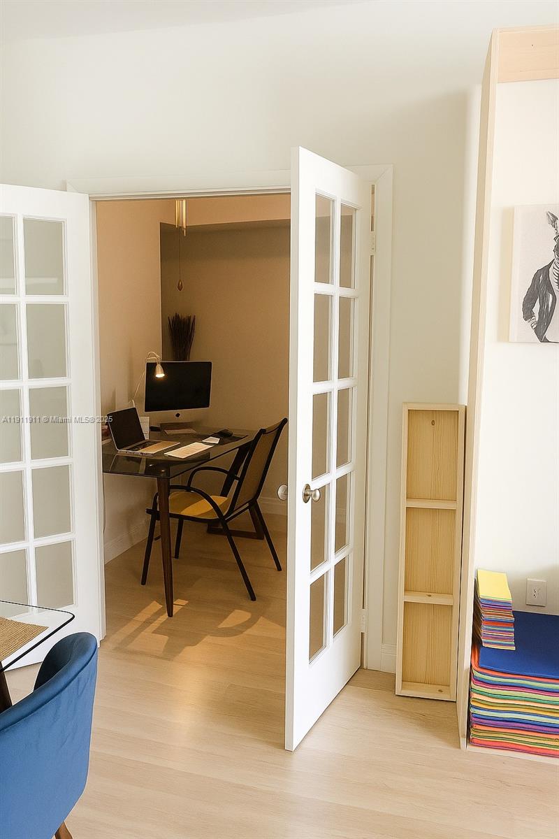 MIAMI BAYSIDE CONDO - Residential