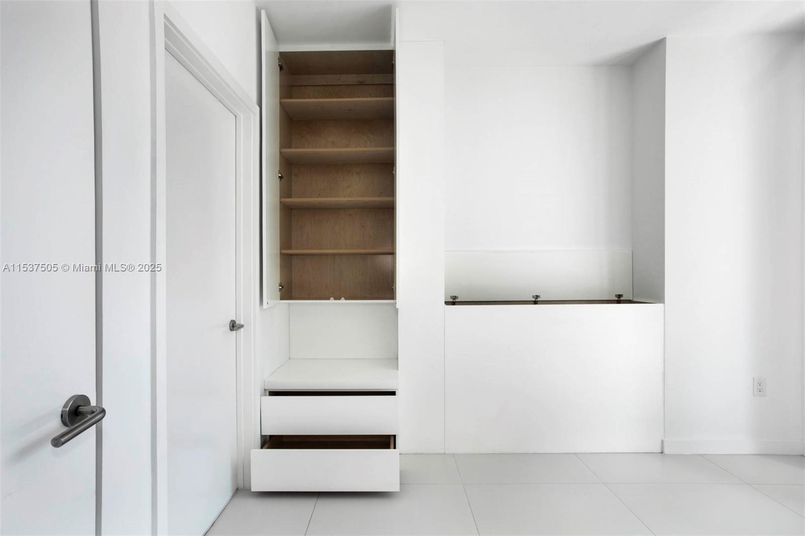 PARAISO BAYVIEWS CONDO - Residential