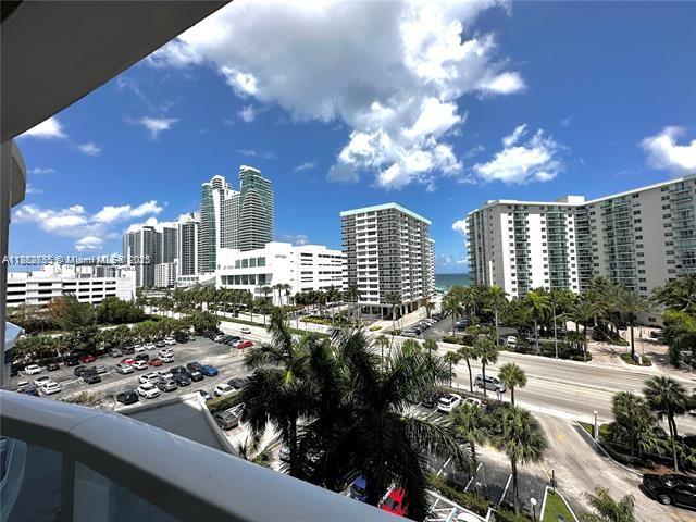 HALLMARK OF HOLLYWOOD CON - Residential Lease