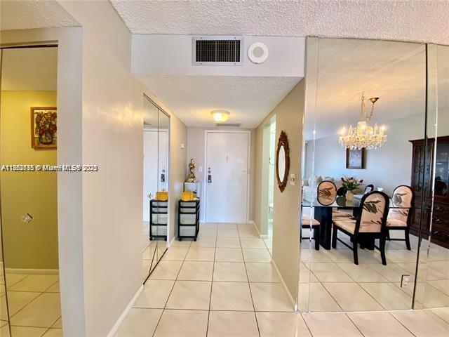 HALLMARK OF HOLLYWOOD CON - Residential Lease