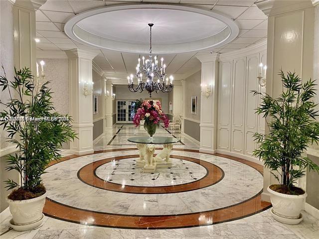 HALLMARK OF HOLLYWOOD CON - Residential Lease