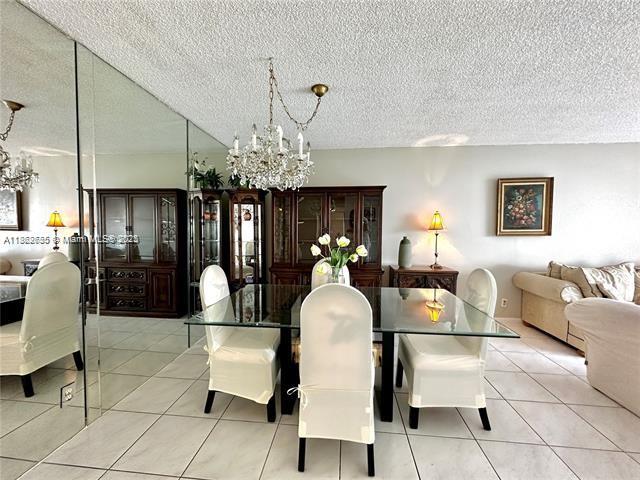 HALLMARK OF HOLLYWOOD CON - Residential Lease