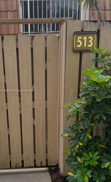 WATERSIDE - Residential