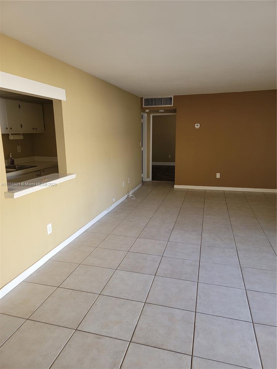 DORAL GARDENS CONDO - Residential Lease