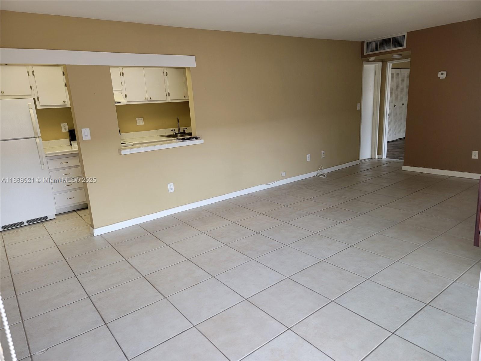 DORAL GARDENS CONDO - Residential Lease