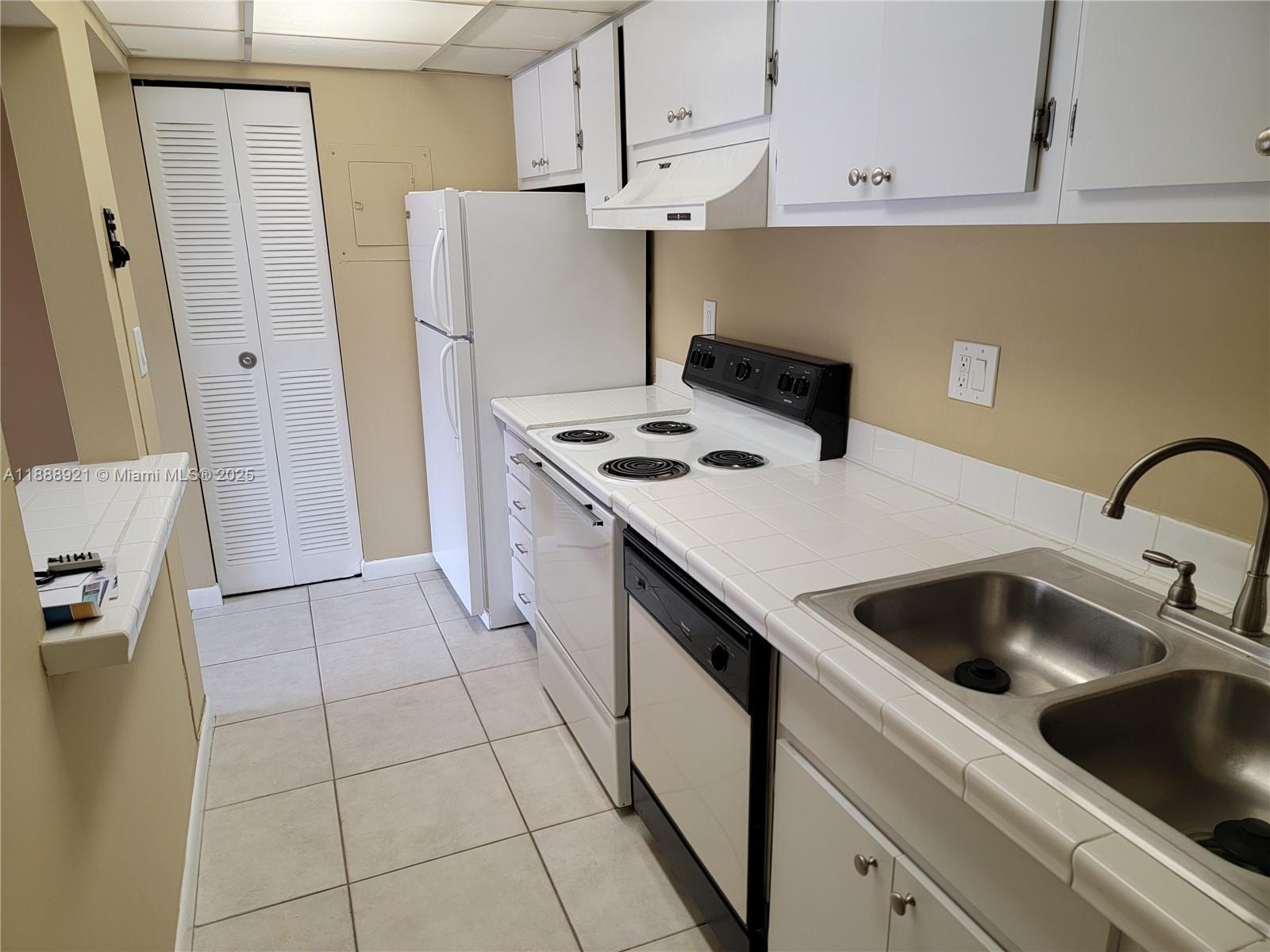 DORAL GARDENS CONDO - Residential Lease