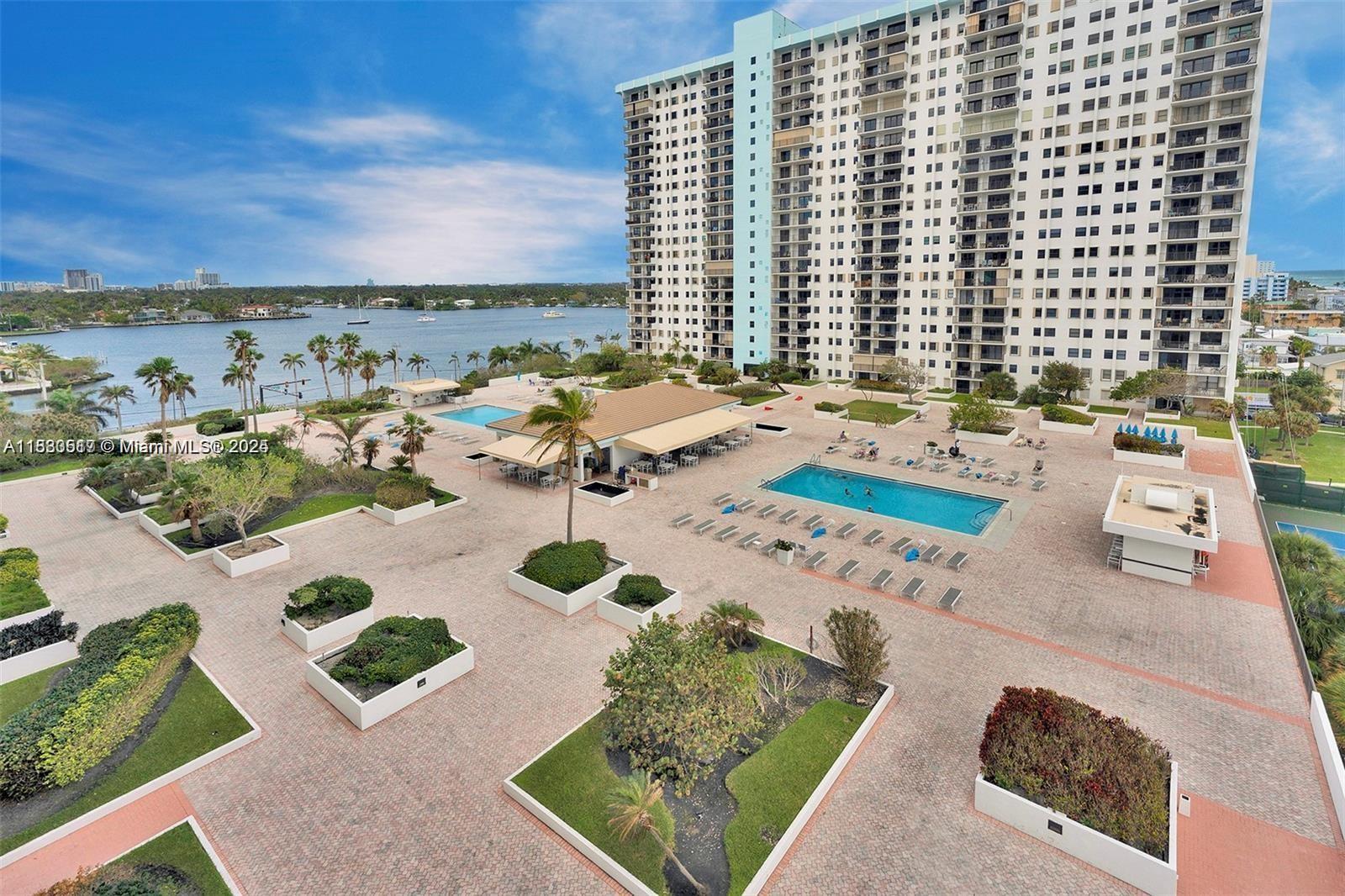 1201 S Ocean Dr 318S