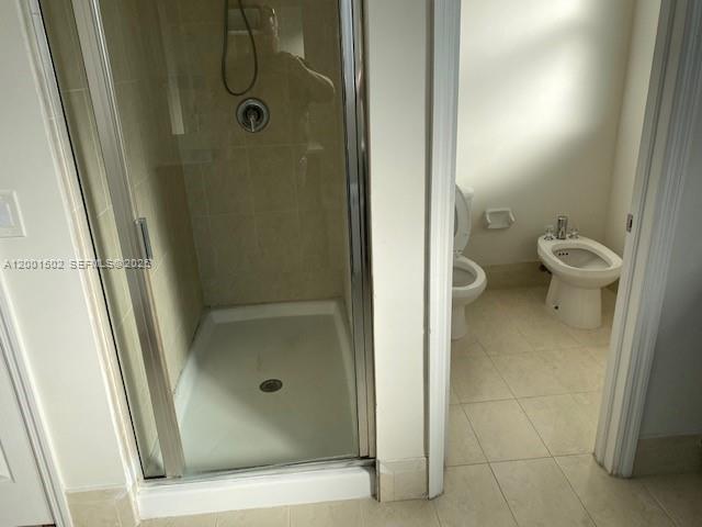 MILLER LAKE HOMES - Residential Lease