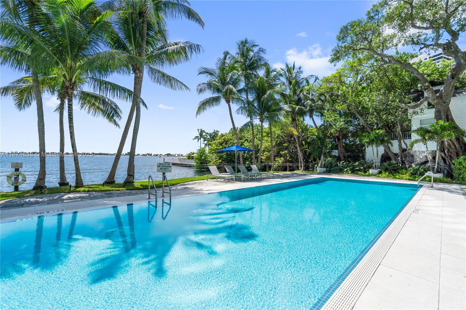 ATLANTIS ON BRICKELL COND - Residential