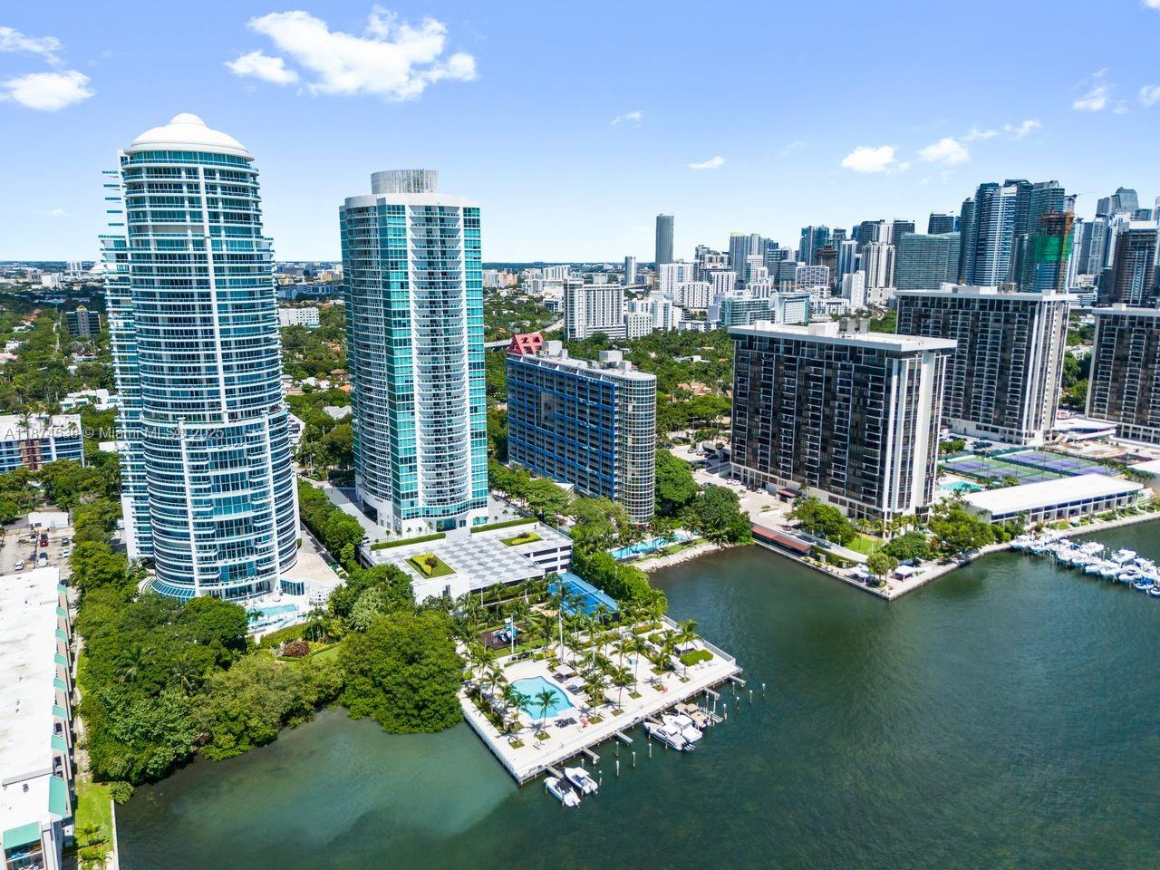 ATLANTIS ON BRICKELL COND - Residential