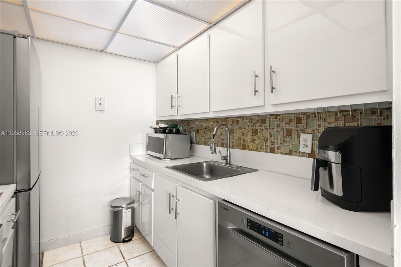 VECINO DEL MAR CONDO - Residential