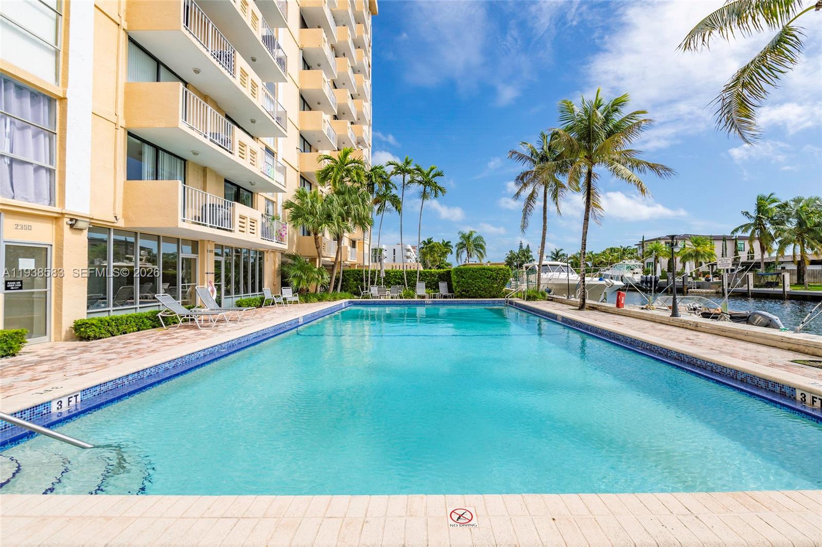 VECINO DEL MAR CONDO - Residential