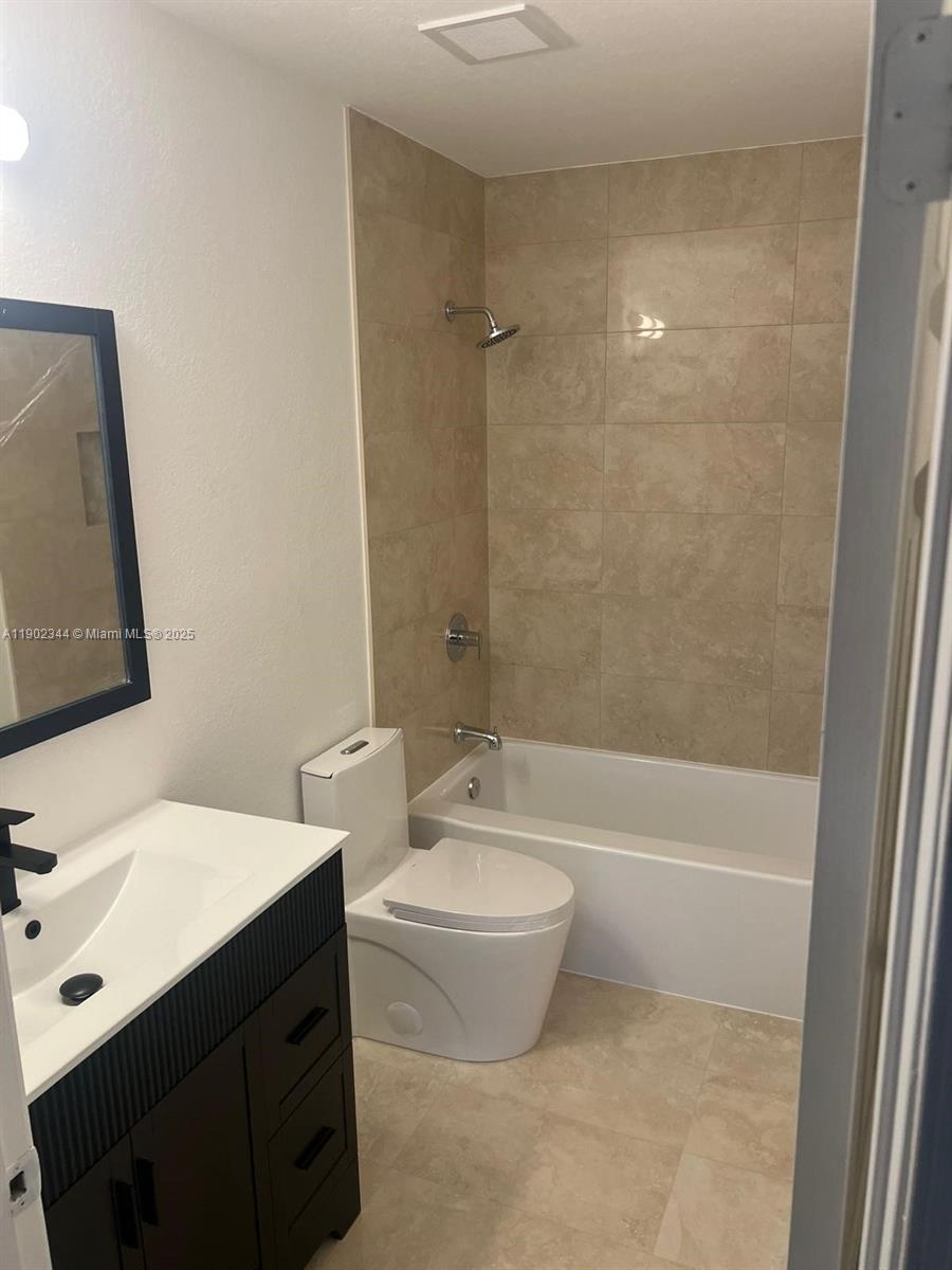 SHOMA TOWNHOMES AT KEYSCO - Residential Lease