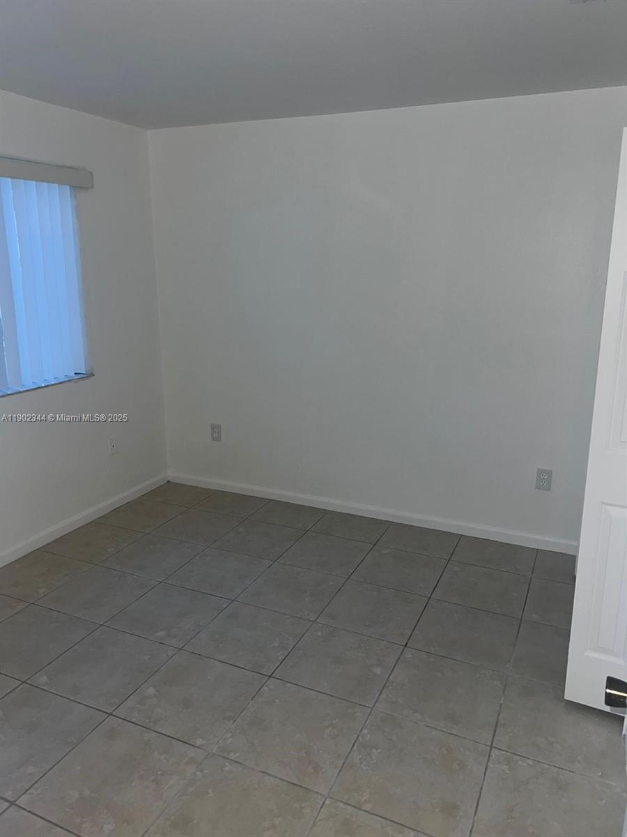 SHOMA TOWNHOMES AT KEYSCO - Residential Lease