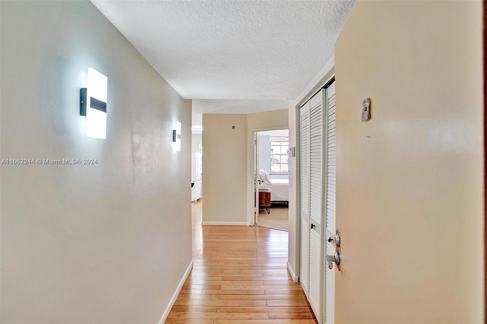Property for Sale at 19877 E Country Club Dr 3607, Aventura, Miami-Dade County, Florida - Bedrooms: 3 
Bathrooms: 2  - $699,000