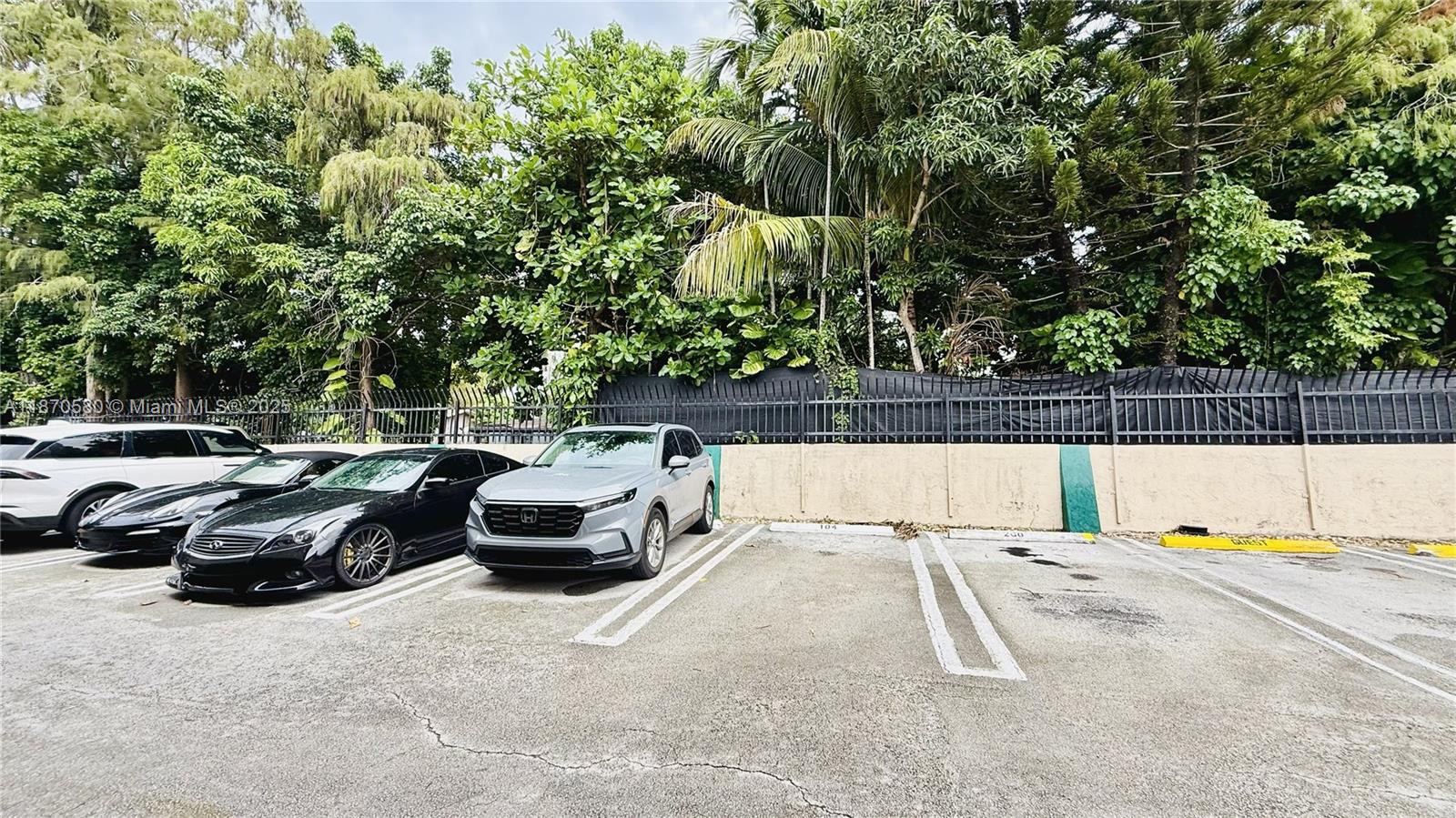 WENDOVER CONDO - Residential