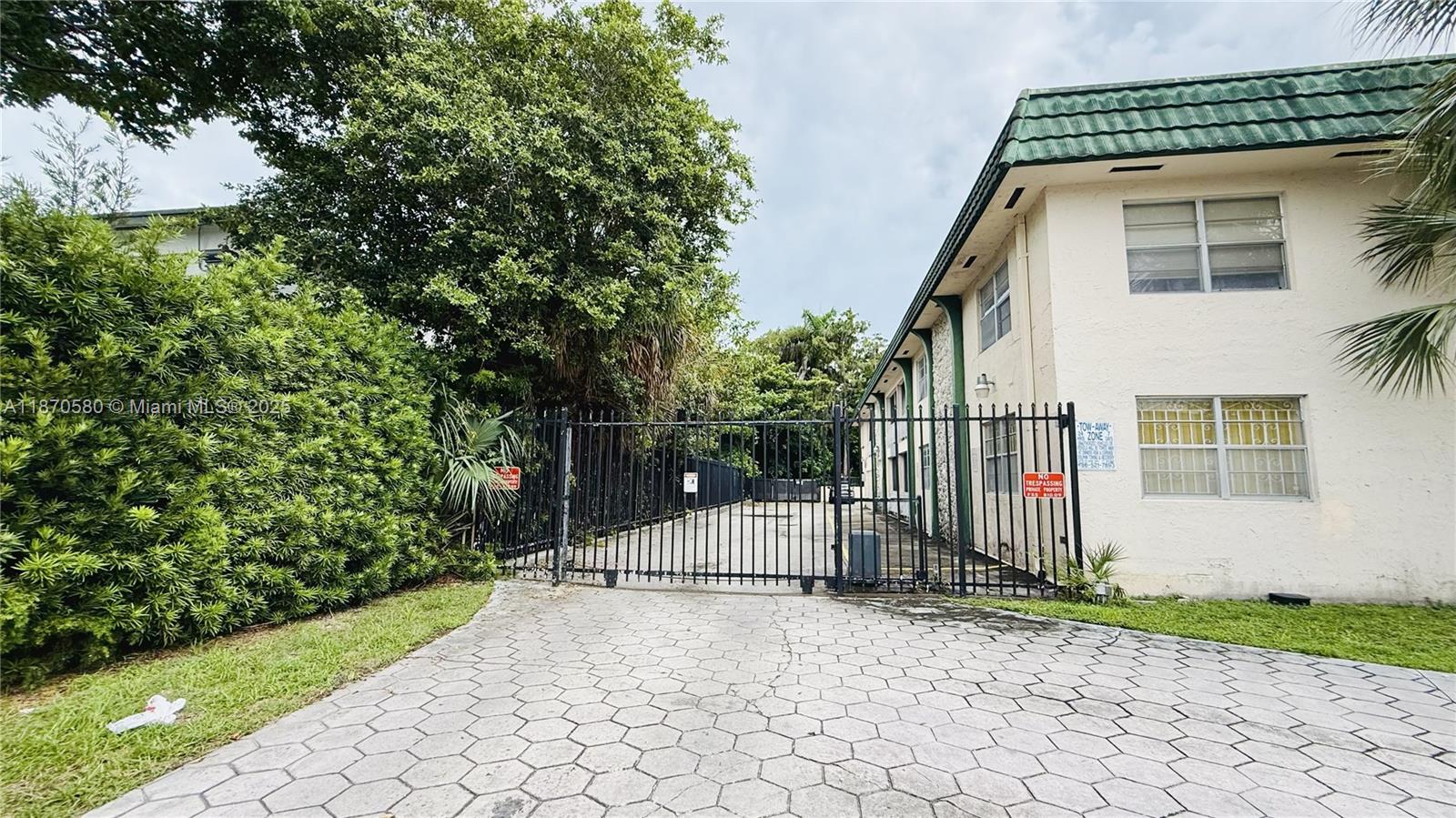 WENDOVER CONDO - Residential