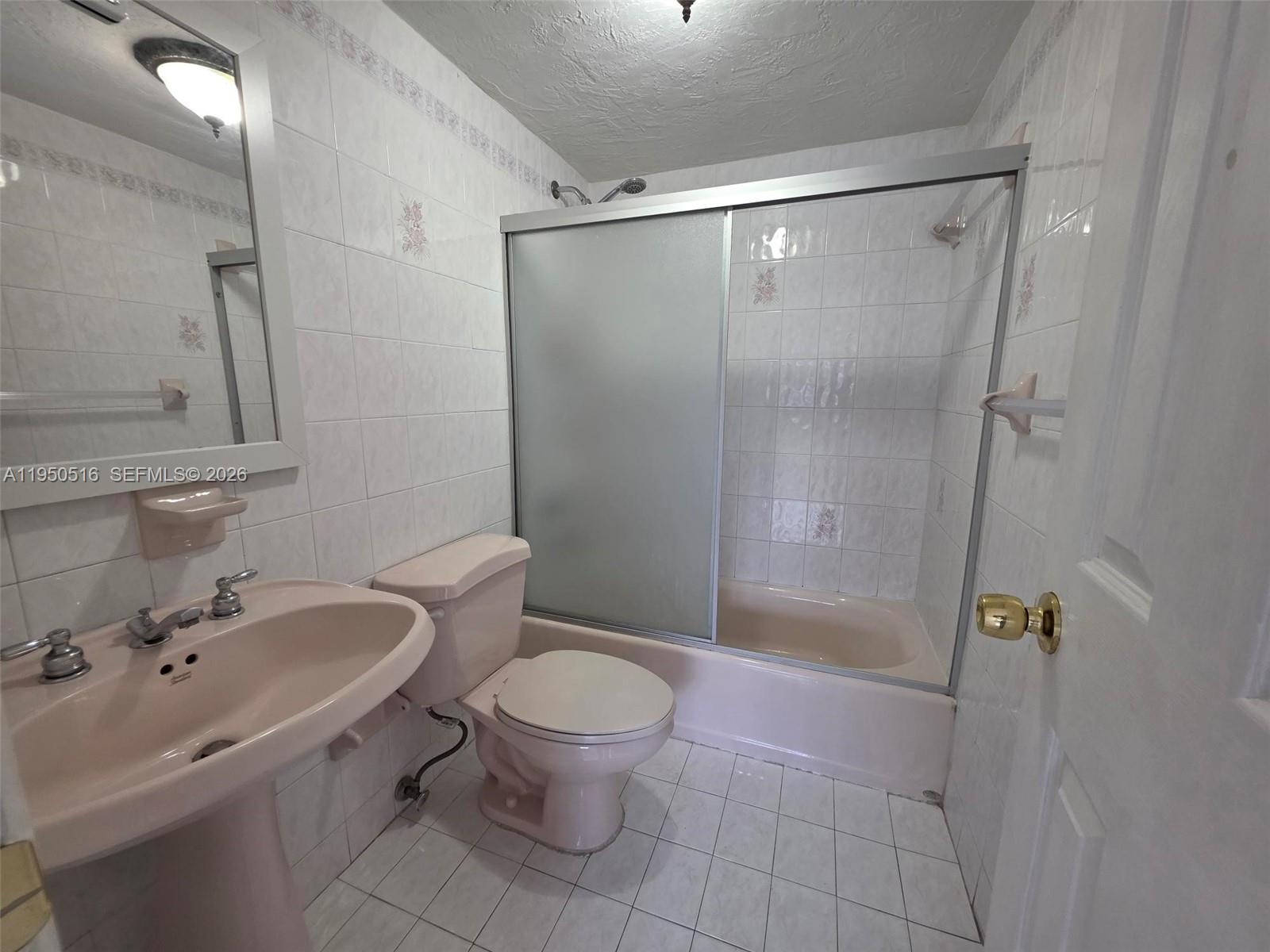 EL LAGO CONDO - Residential