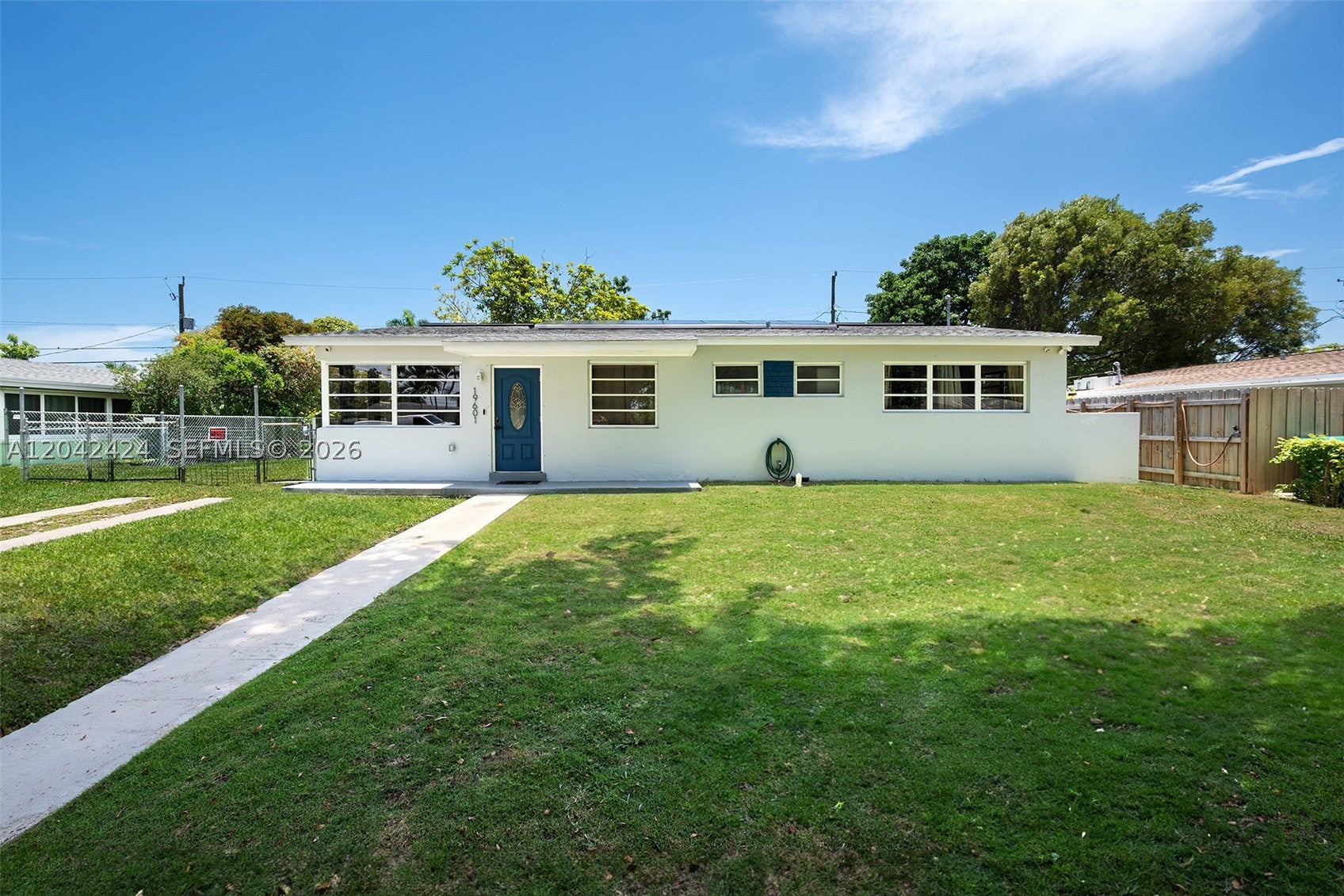 19601 Belview Dr