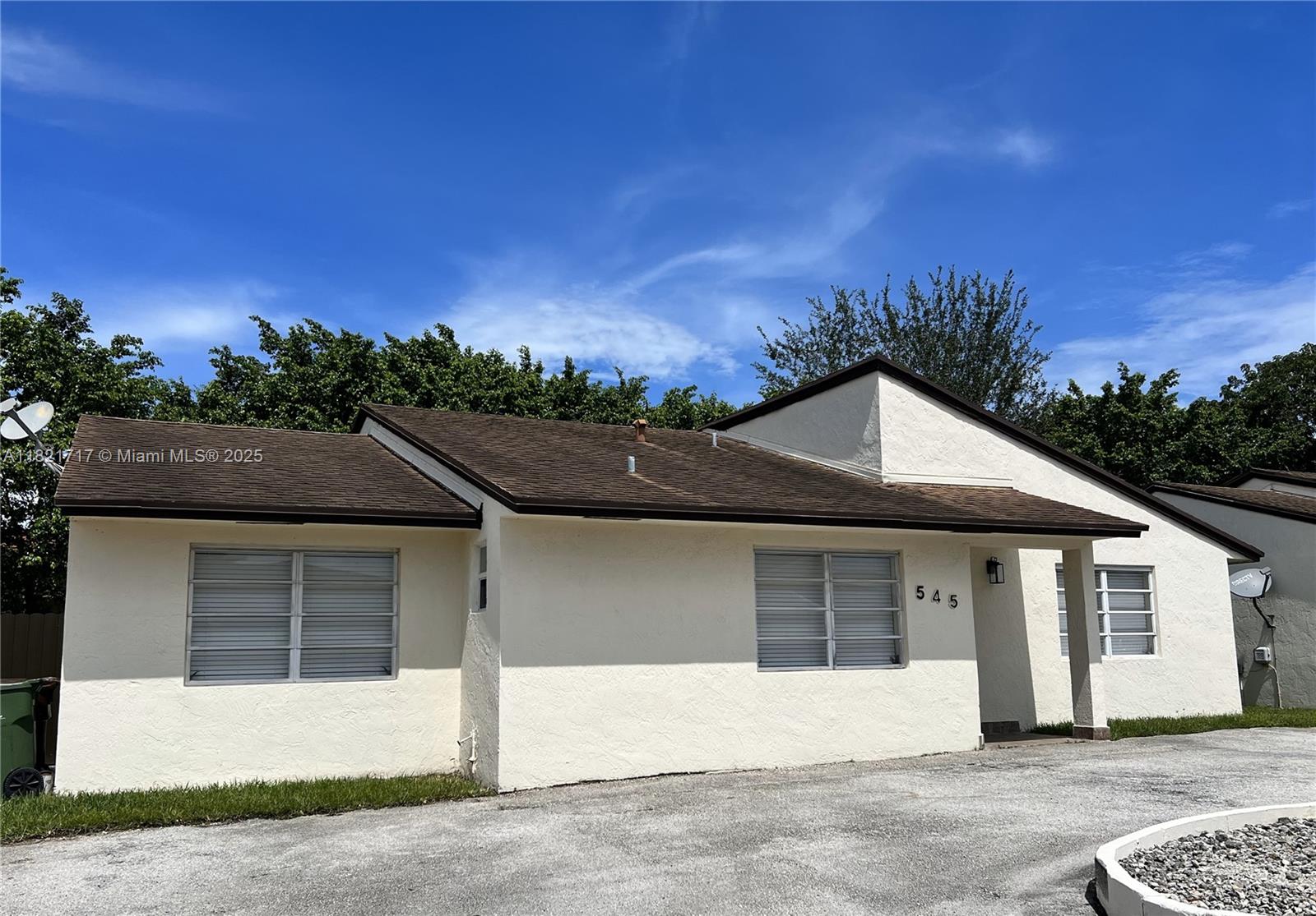 Rental Property at 545 W 79th Pl, Hialeah, Miami-Dade County, Florida - Bedrooms: 4 
Bathrooms: 2  - $3,825 MO.